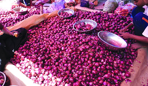 Govt to release onions at Rs 35 per kilo as retail prices surge