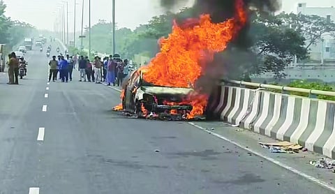 Heatwave triggers spike in vehicle fire incidents across the Capital
