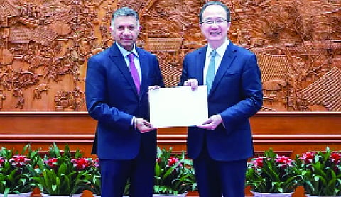 India’s new envoy to China presents credentials to Assistant Foreign Hong