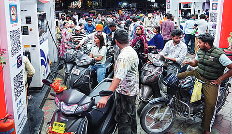 India has 1 month LPG supply, 60 days oil stock: Government