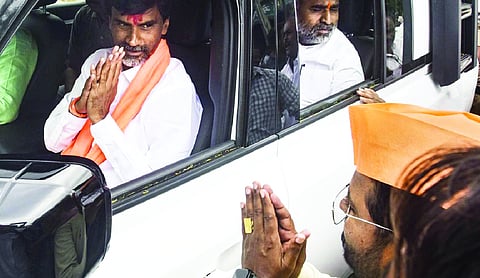 Jarange demands Kunbi certificates for 58 lakh Marathas