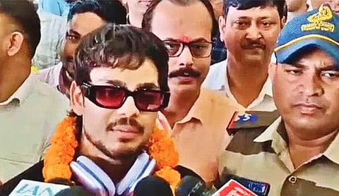 Kishan receives roaring reception in Patna