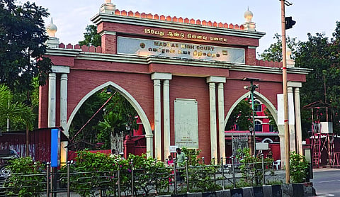 Madras HC upholds resignation of six former AIADMK MLAs