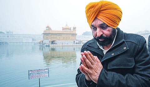 Mann appears before Akal Takht secretariat