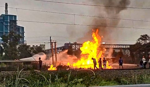 Massive Naphtha Pipeline fire at Haldia Petrochemicals leaves 20 injured