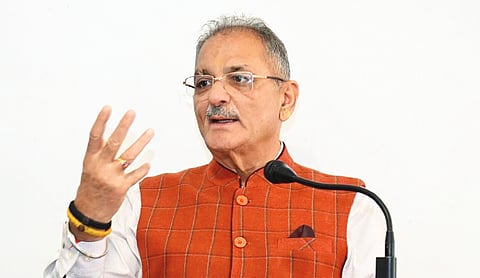 Matter of great pride to serve nation: Himachal governor