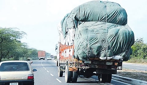 Ministry notifies amendment to streamline fee for overloaded vehicles