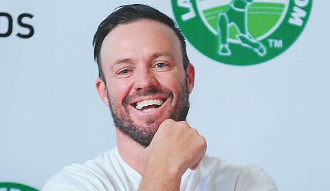 MS Dhoni must bat no lower than number six or step aside: de Villiers