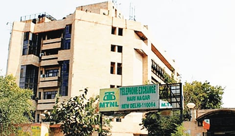 MTNL fails to deposit interest on sovereign guarantee bonds in escrow account