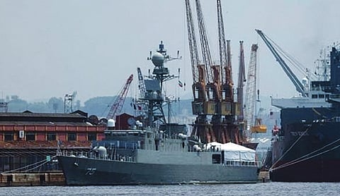 Navy joins search for Iranian warship survivors