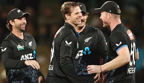 New Zealand beats South Africa by 68 runs in 2nd T20 and series level