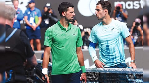 Novak Djokovic advances to Australian Open semifinals
