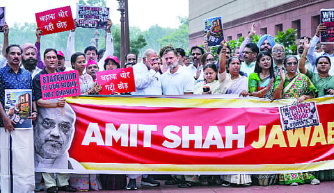 Opposition march in Parliament over police action on students