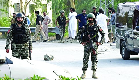 Pak: 9 militants, 4 army offical killed in gunfire