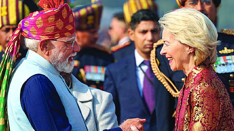 PM Modi’s saafa, EU president Ursula’s bandhgala turn heads at R-day parade