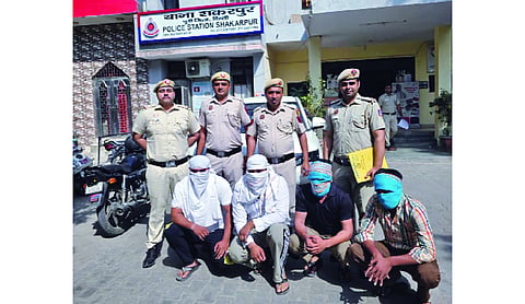 Police bust gang posing as bank recovery agents