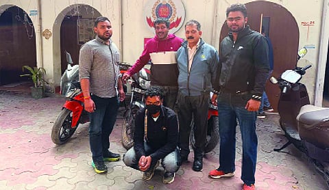 Police use delivery app to bust mobile snatching syndicate