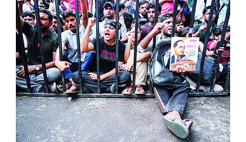 Prepared for tear gas: Protesters turn up in swimming goggles, N95 masks at Jantar Mantar