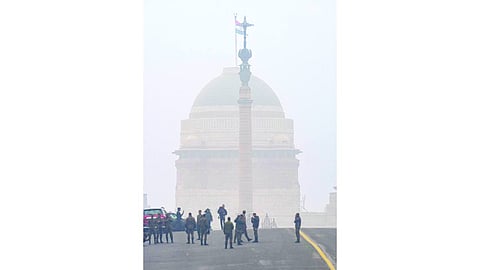 Rain, thunder, hail lash Delhi