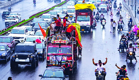 Rain, traffic snarls disrupt Capital amid Kanwar Yatra