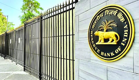 RBI absorbs Rs 3.93 lakh crore via VRRR auction