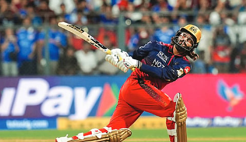 Royal Challengers Bengaluru beat Mumbai Indians by 18 runs