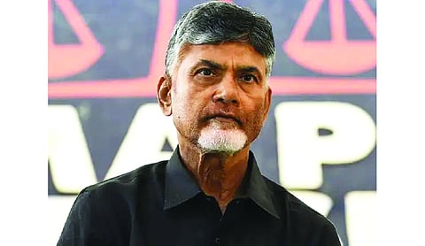 SC backs Chandrababu Naidu in Amaravati case