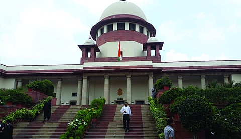 SC slams Mamata for meddling in ED raid