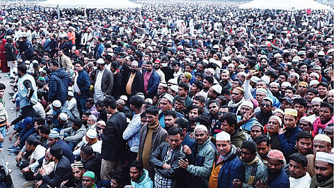 Sea of humanity pours in for Khaleda Zia’s funeral