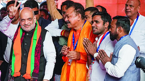 Shah draws Bengal battle lines