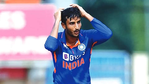 Shahbaz stars with match haul of 11 as unbeaten Bengal storm into quarterfinals