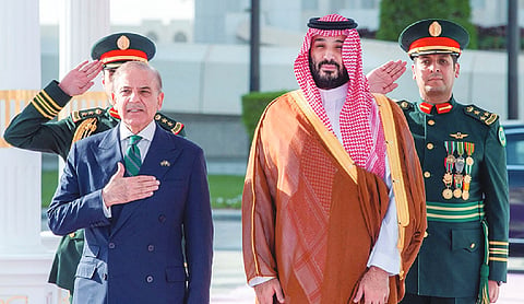 Sharif briefs Saudi Crown Prince as Pak pushes to mediate US-Iran talks