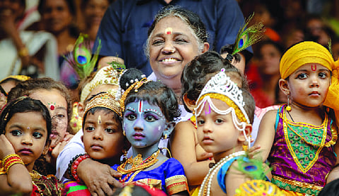 Shri Krishna’s Living Presence of Love