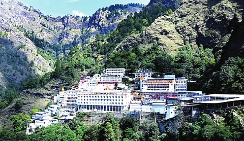 SMVDSB reviews arrangements for Navratri yatra in J&K