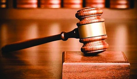 Thane court acquits three in constable assault case