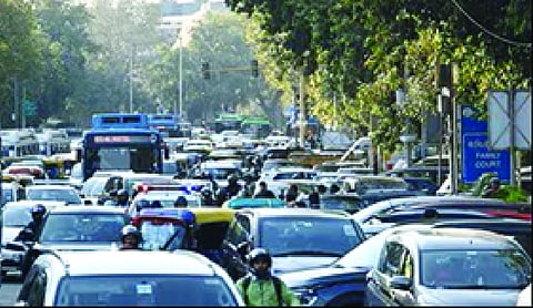 Traffic crackdown near India Gate ahead of summer rush