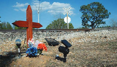 Tragic train-van crash claims five lives in Mississippi