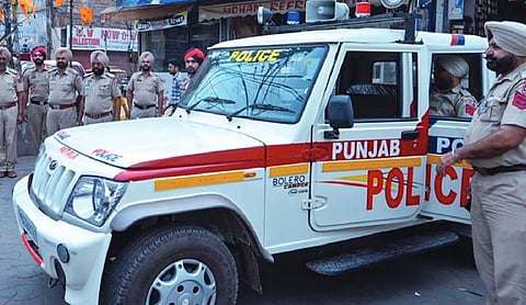 Two policemen found dead near Indo-Pak border