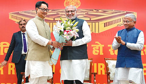 VP hosts farewell dinner for retiring Rajya Sabha MPs
