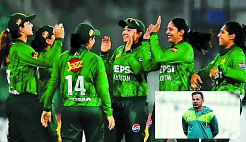 Wahab wants Pakistan women to play attacking cricket in T20 WC