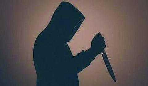 Woman stabbed to death by husband in hotel