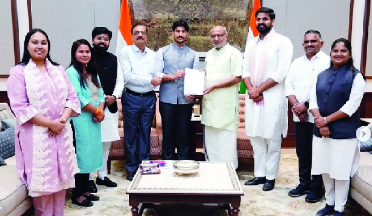 ABVP Delegation Meets Vice President CP Radhakrishnan, Raises Panjab ...