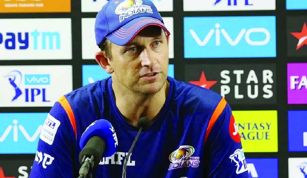 Shane Bond Says Bowlers Must Innovate to Survive Ultra-Aggressive T20 ...