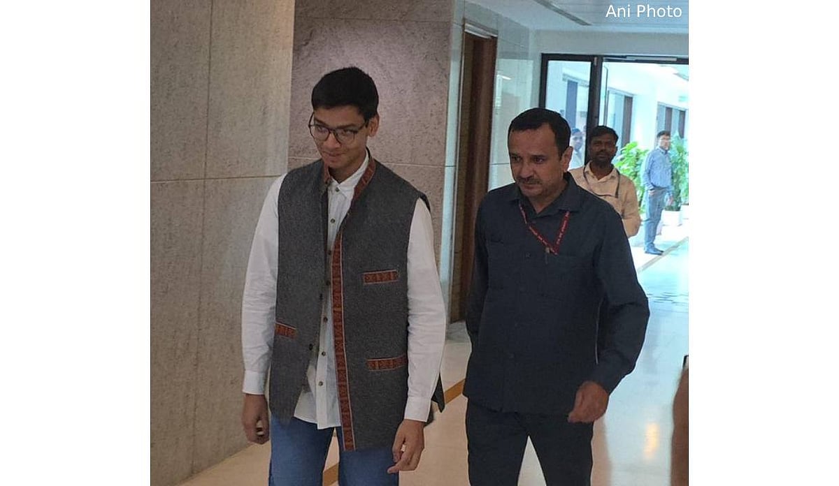 CBSE OSM Row: Student Raises Tender Irregularity Concerns Before ...
