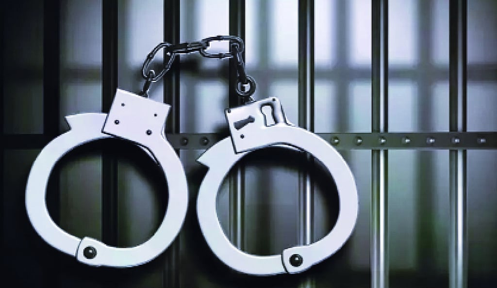 Delhi Police Bust Alleged Spa-Based Sex Racket in Paharganj, Owner ...