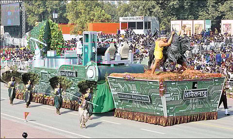 தமிழ்நாடு அலங்கார ஊர்தியில் இந்திக்கு முக்கியத்துவமா? - அரசு விளக்கம்