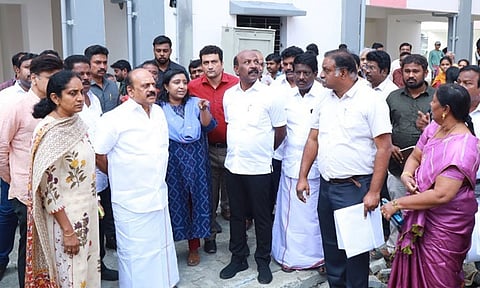 ரூ.307.24 கோடி மதிப்பீட்டில் புதிய குடியிருப்புகள் - கட்டுமானப் பணி குறித்து அமைச்சர்கள் ஆய்வு 