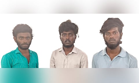 அரிவாளை காட்டி போலீசாருக்கு கொலை மிரட்டல்: 4 பேர் கைது 