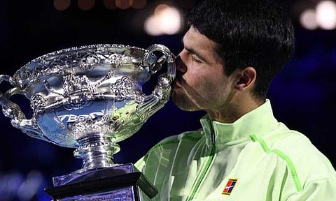 
ஆஸ்திரேலிய ஓபன் டென்னிஸ்: ஜோகோவிச்சுக்கு அதிர்ச்சி அளித்து  அல்காரஸ் சாம்பியன் 
