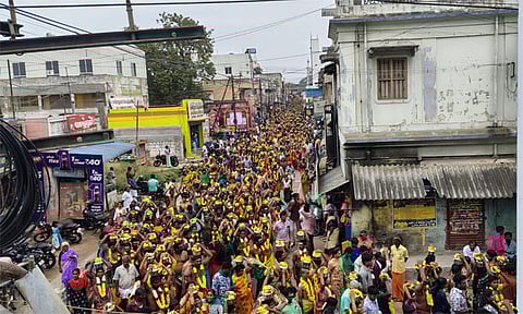 மண்ணச்சநல்லூரில் பால்குட ஊர்வலம்.. ஆயிரக்கணக்கான பக்தர்கள் பங்கேற்பு